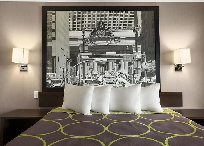 Super 8 Bronx Hotel New York